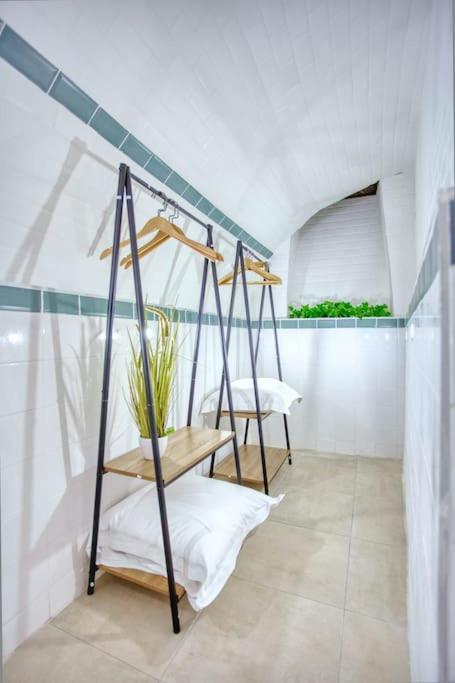 Le Nid Parisien Triplex Cosy Et Chaleureux Apartment Exterior photo